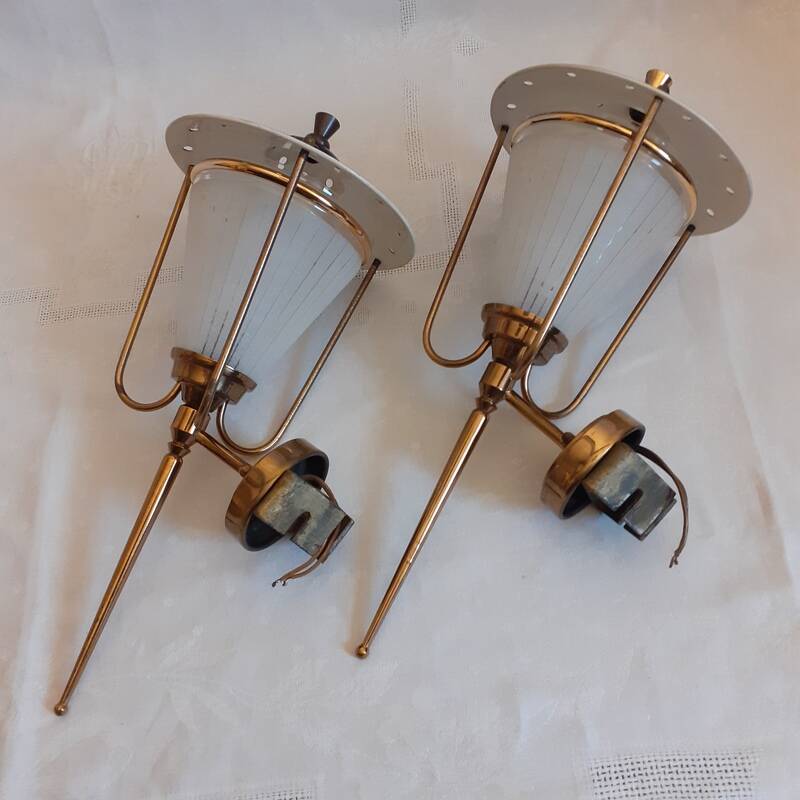 pair of wall-mounted torch lights corner 1950-1960 Arlus or Lunel glass metal