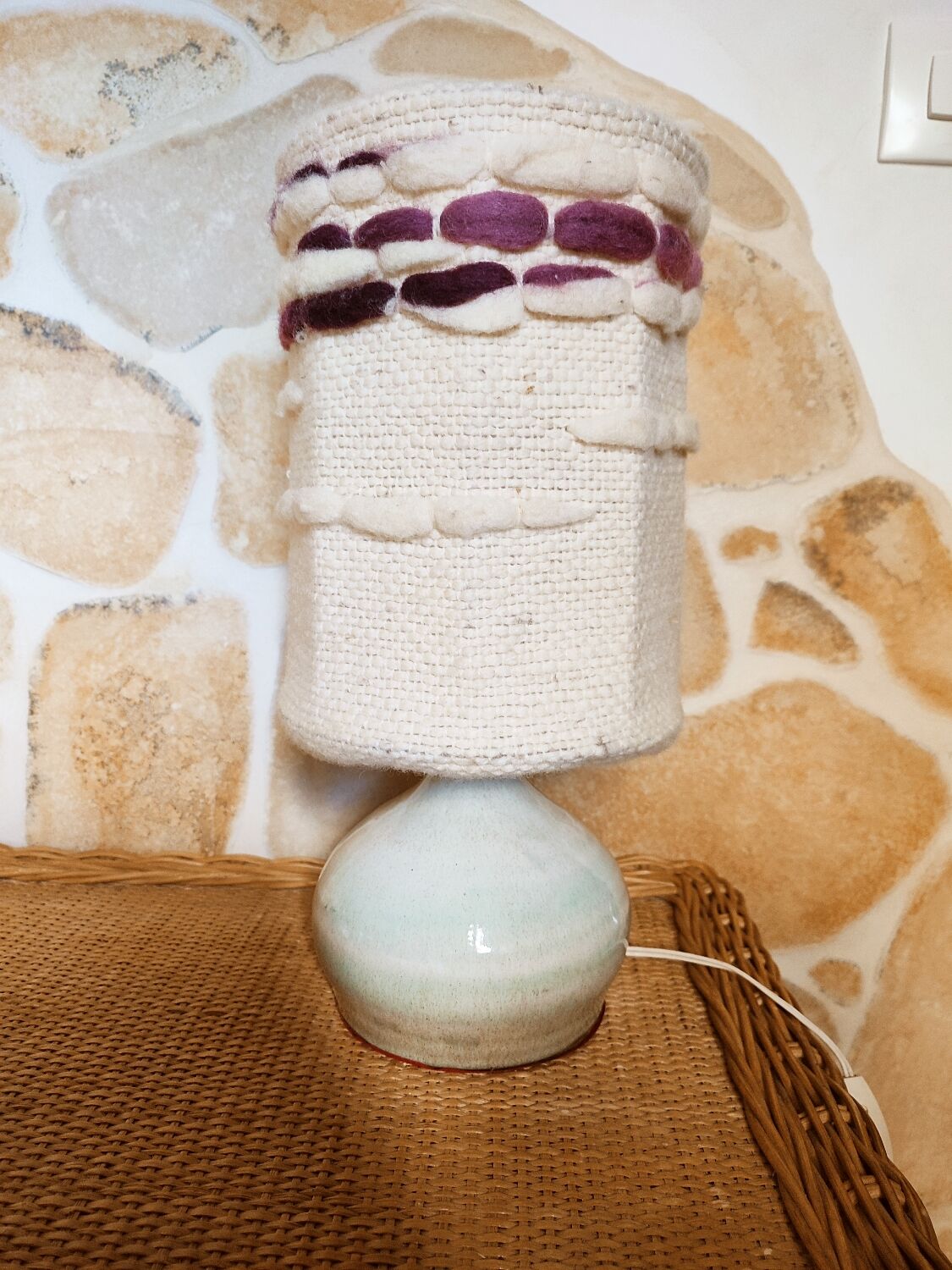 Table lamp in turned ceramic and wool