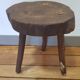 Tripod brulatist tabouret