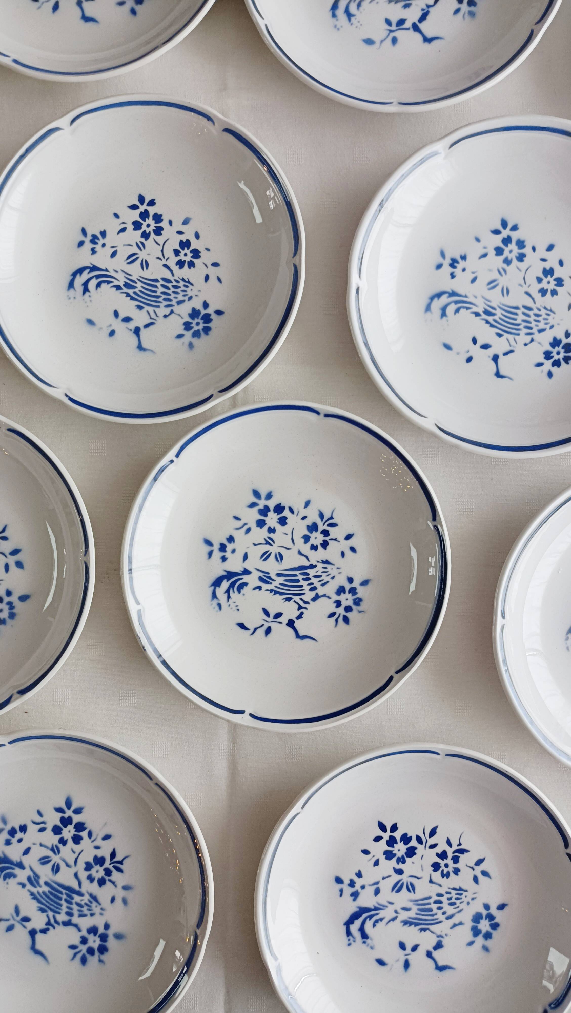 Set of 12 Moulin des Loups soup plates, Alain