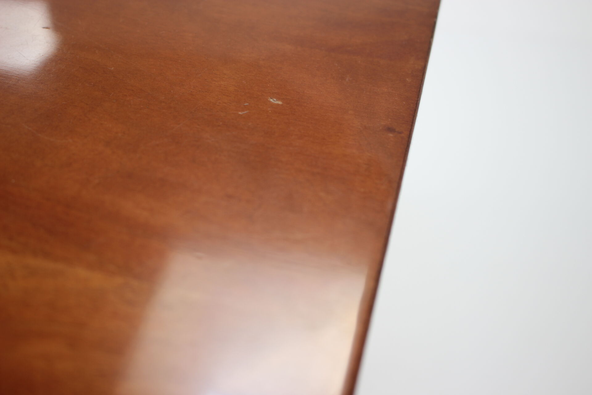 Table à manger Mier Nitra, Slovaquie