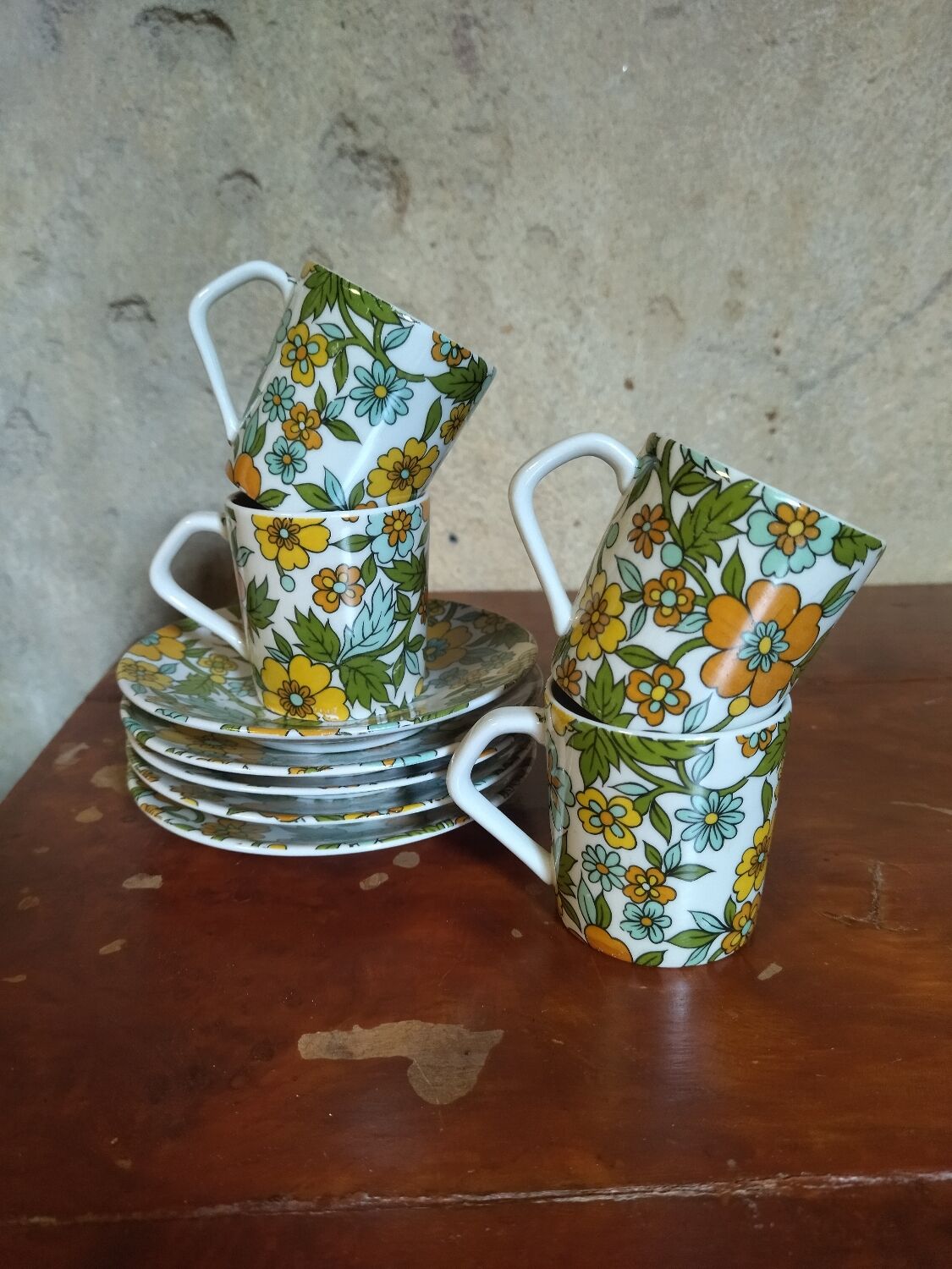 Seventies flowery coffee service