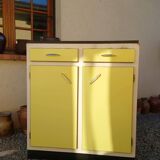 Buffet parisien en bois / portes et tiroirs jaune / années 1960