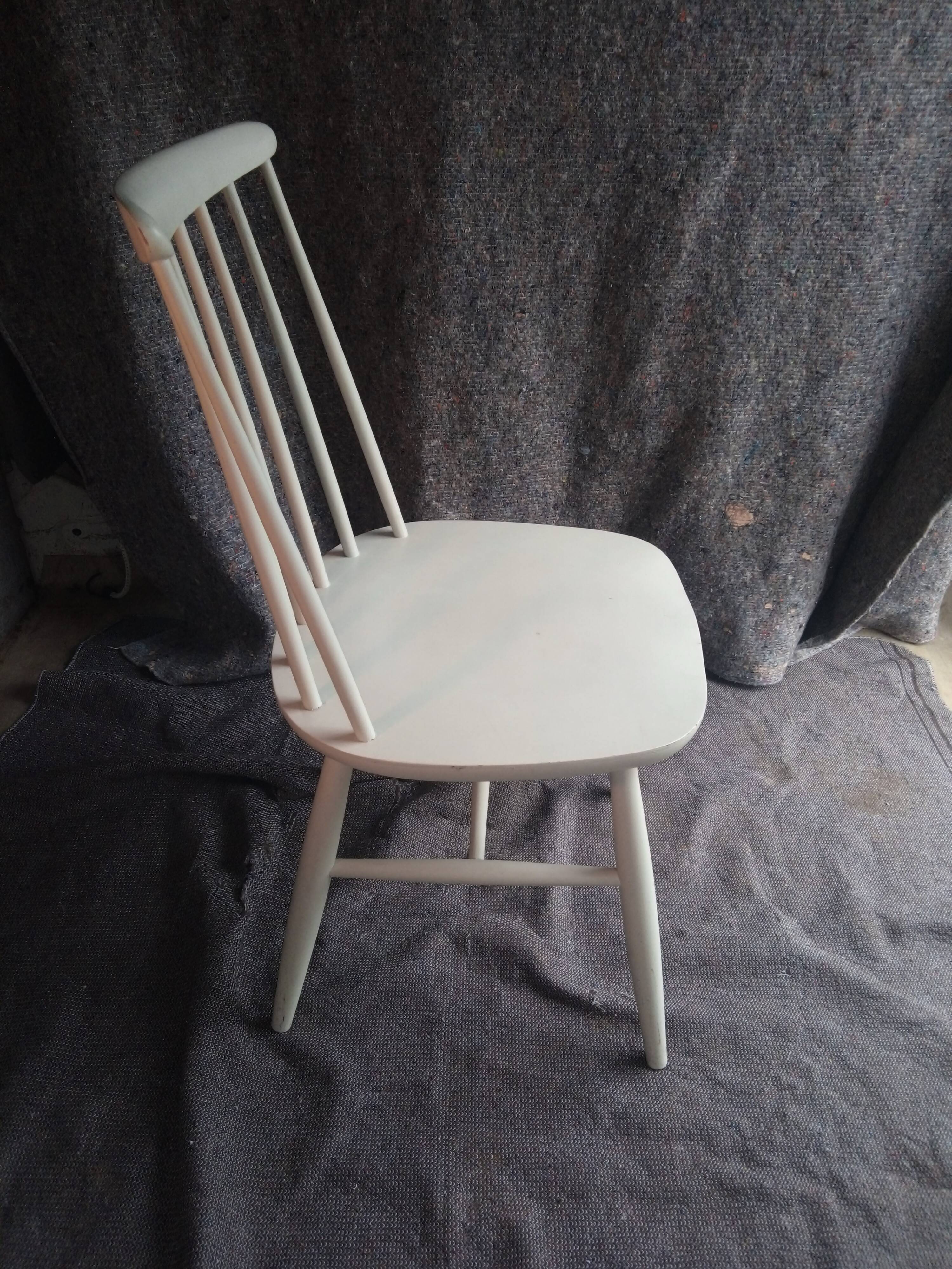 Scandinavian chair back bars