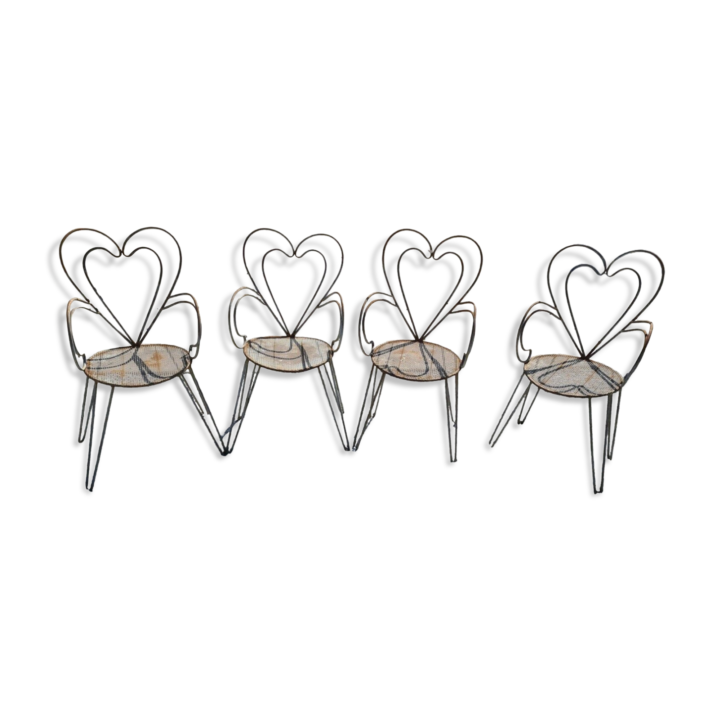Heart-shaped iron garden chairs