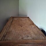 Une très jolie bonnetière ancienne