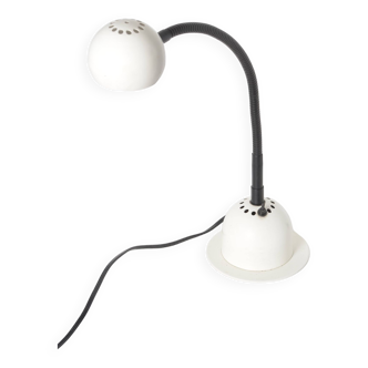 Articulated desk lamp