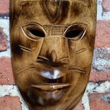 Masque mural en bois