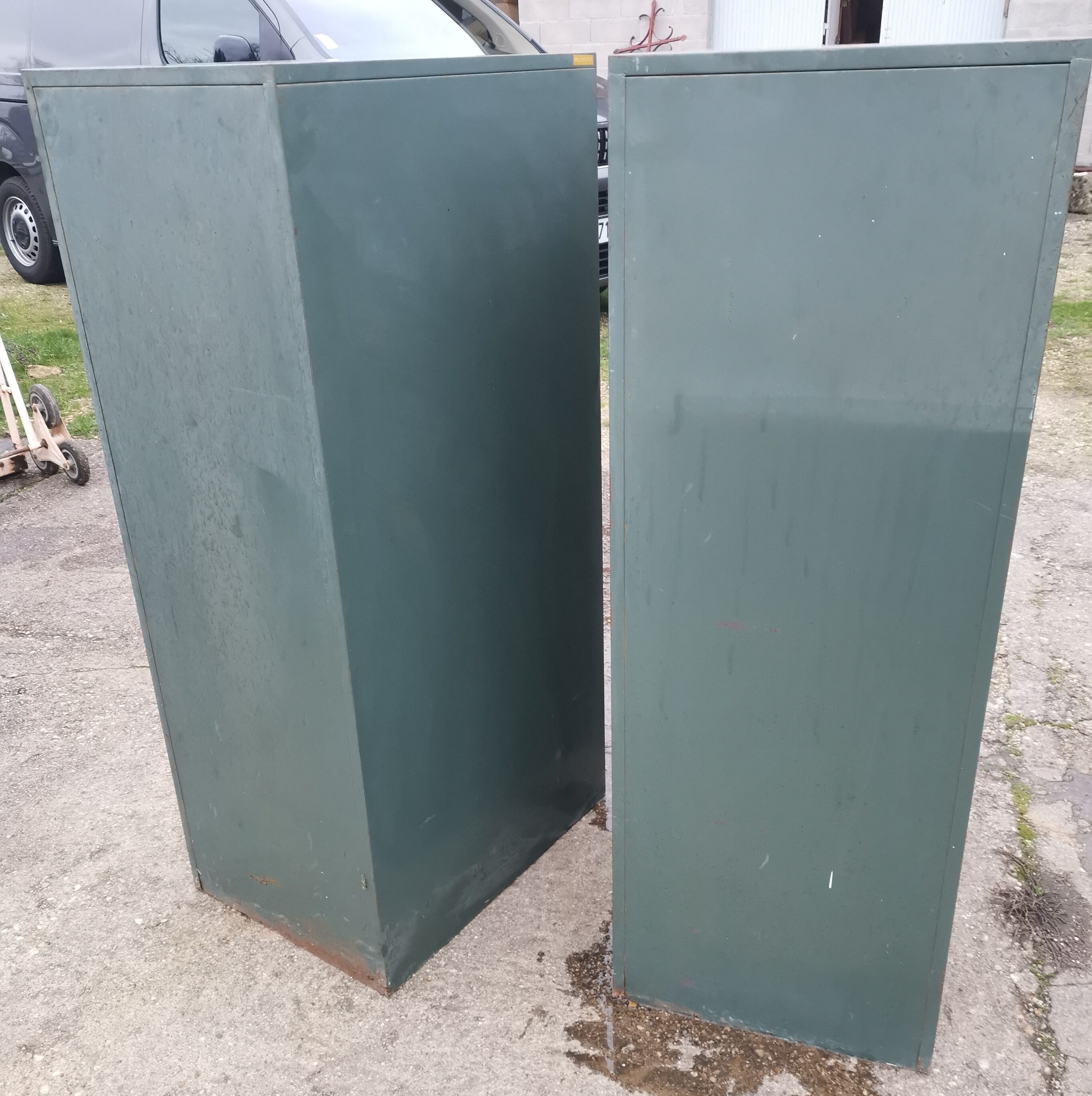 Strafor industrial binder pair