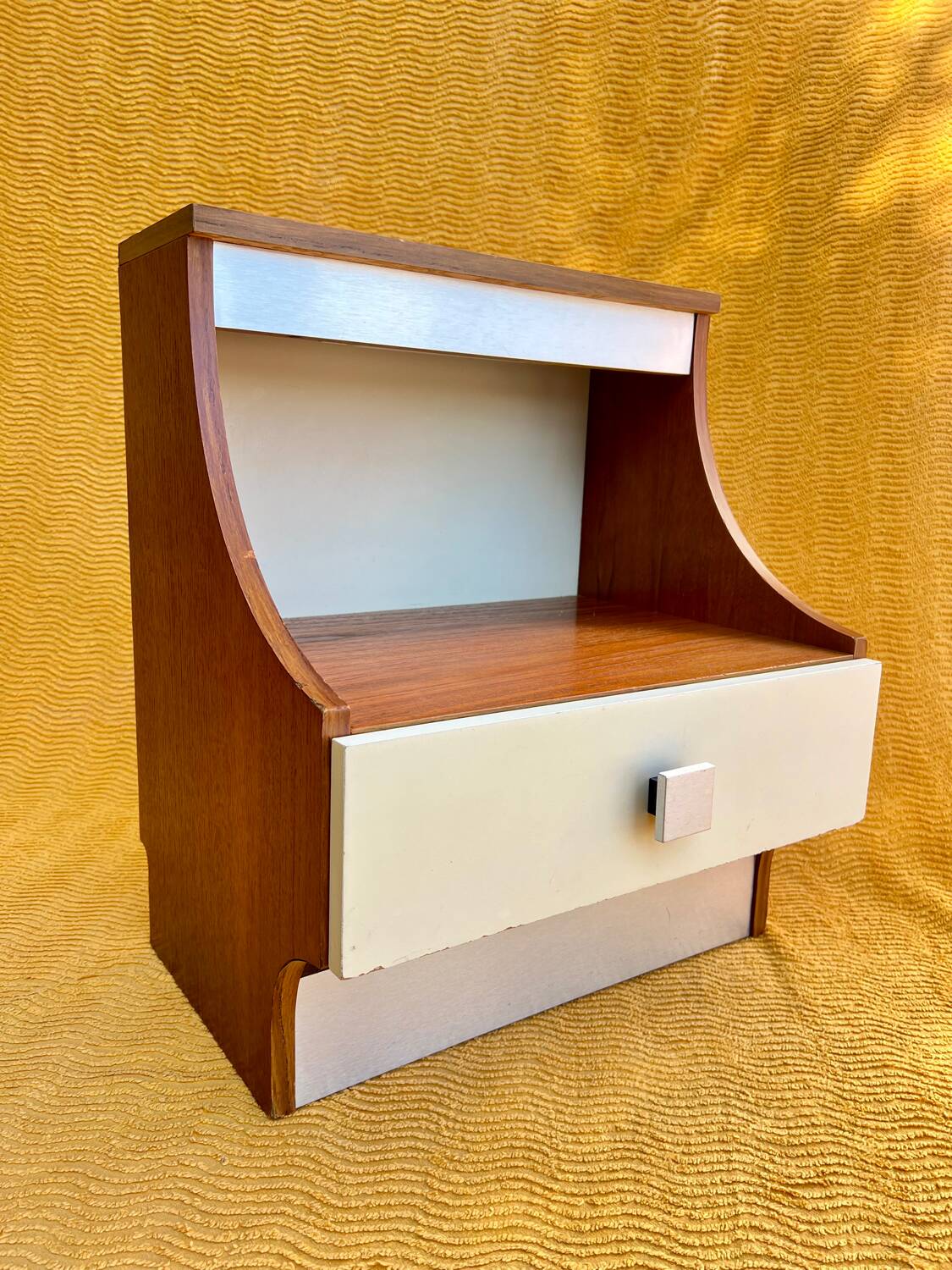 Duo tables de chevet éclairants space age 1970