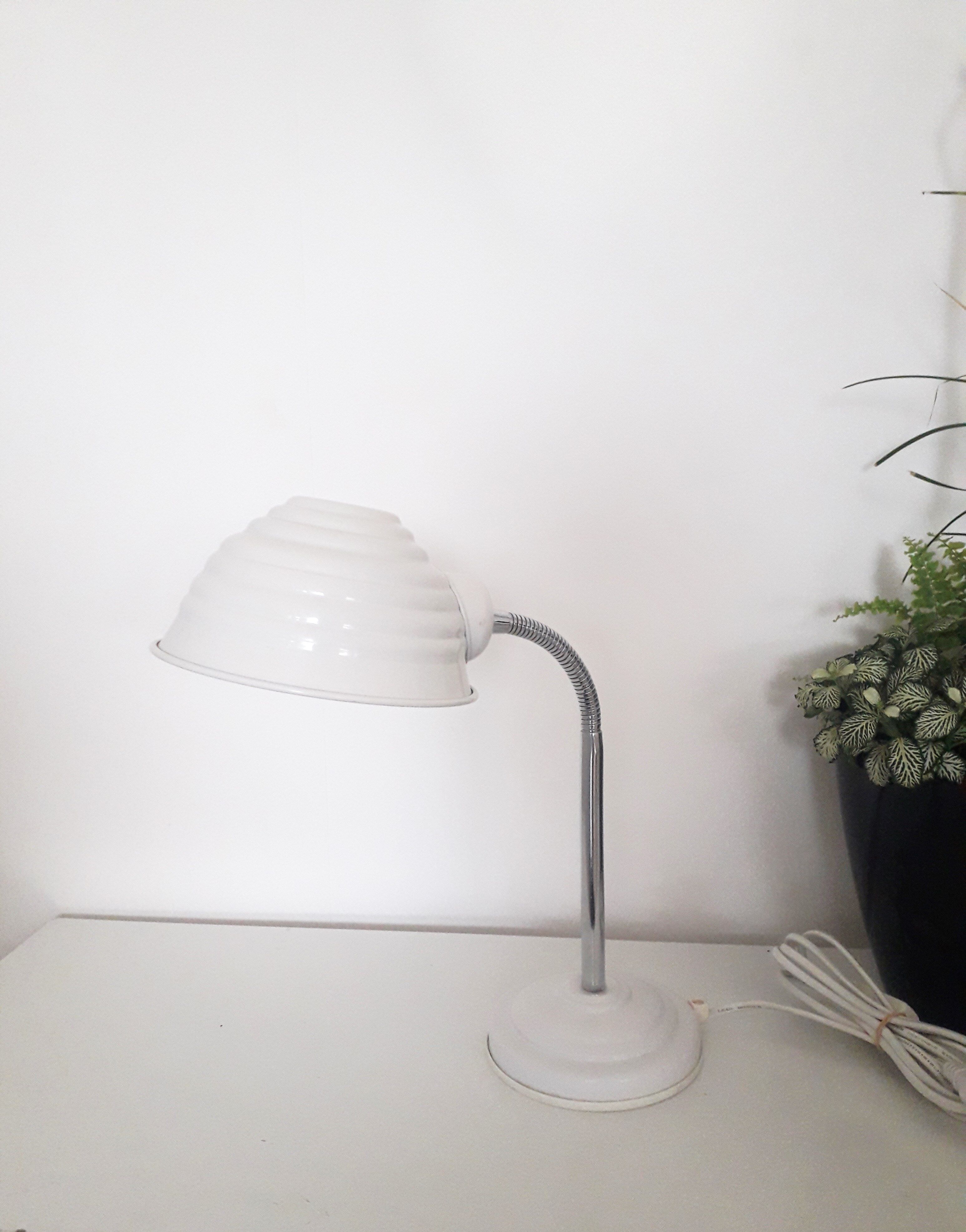 Vintage desk lamp - white lacquered metal - 1980