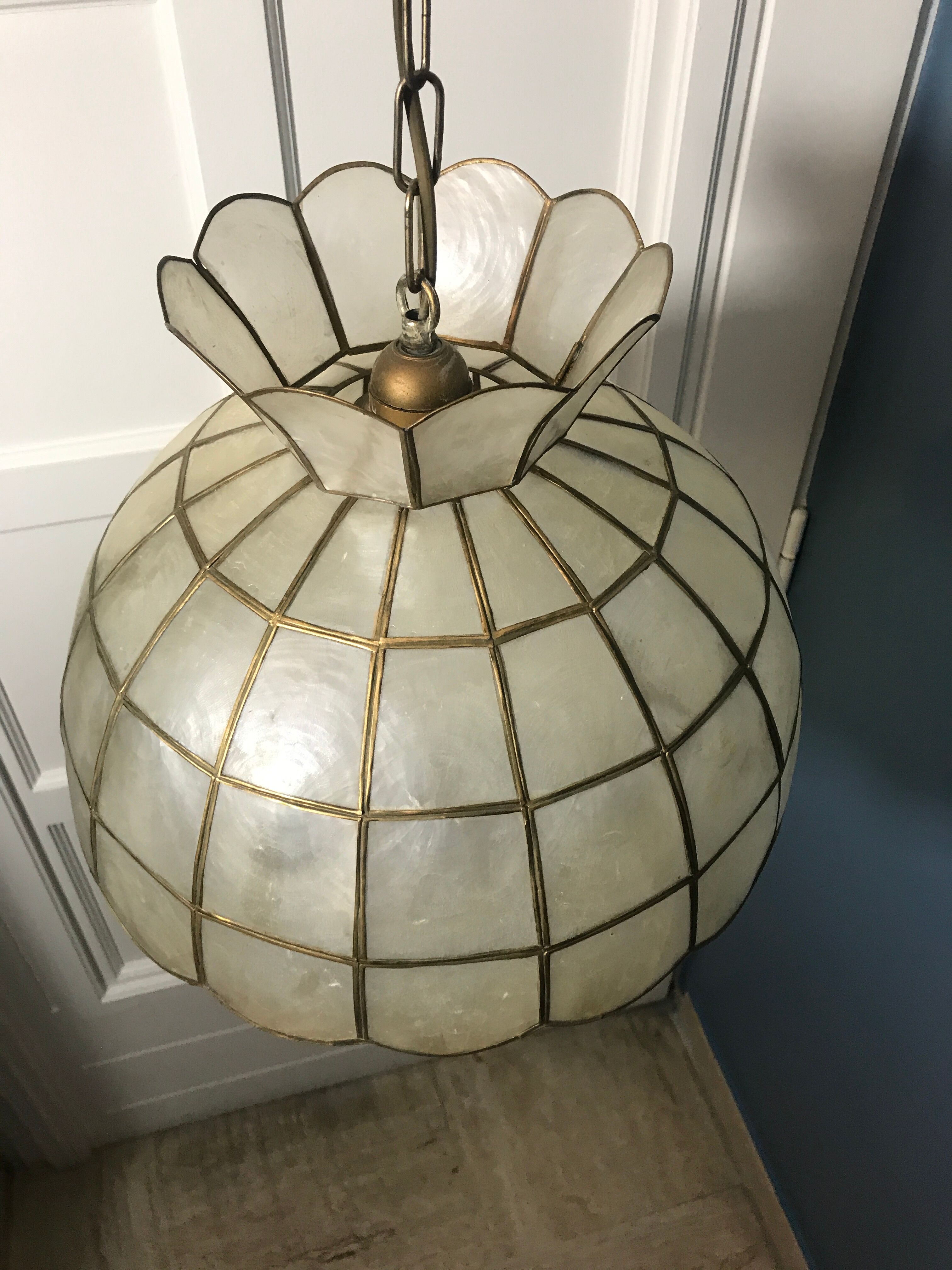 Suspension in mother-of-pearl and brass, 1960 / 70