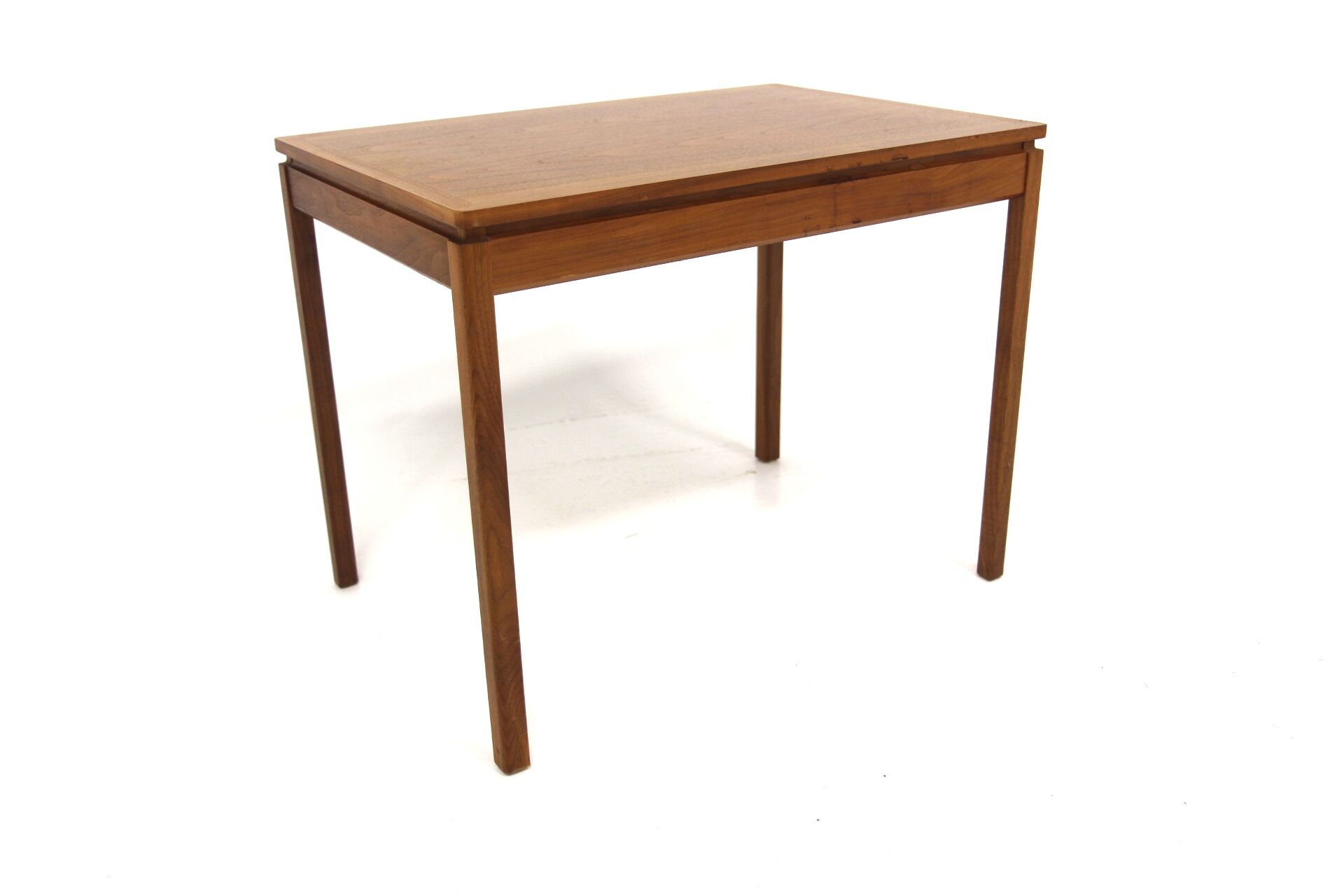 Scandinavian side table in walnut, String Seffle, Sweden, 1960