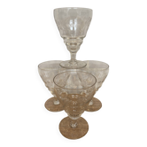 Set of 4 wine glasses on short stem