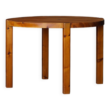 Mid-century Danish round dining table in solid pine, 1970s.