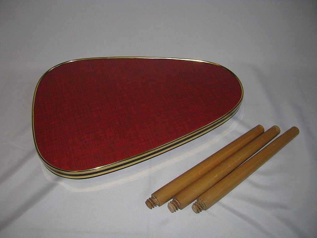 Table d'appoint trépied du milieu du siècle, années 1970