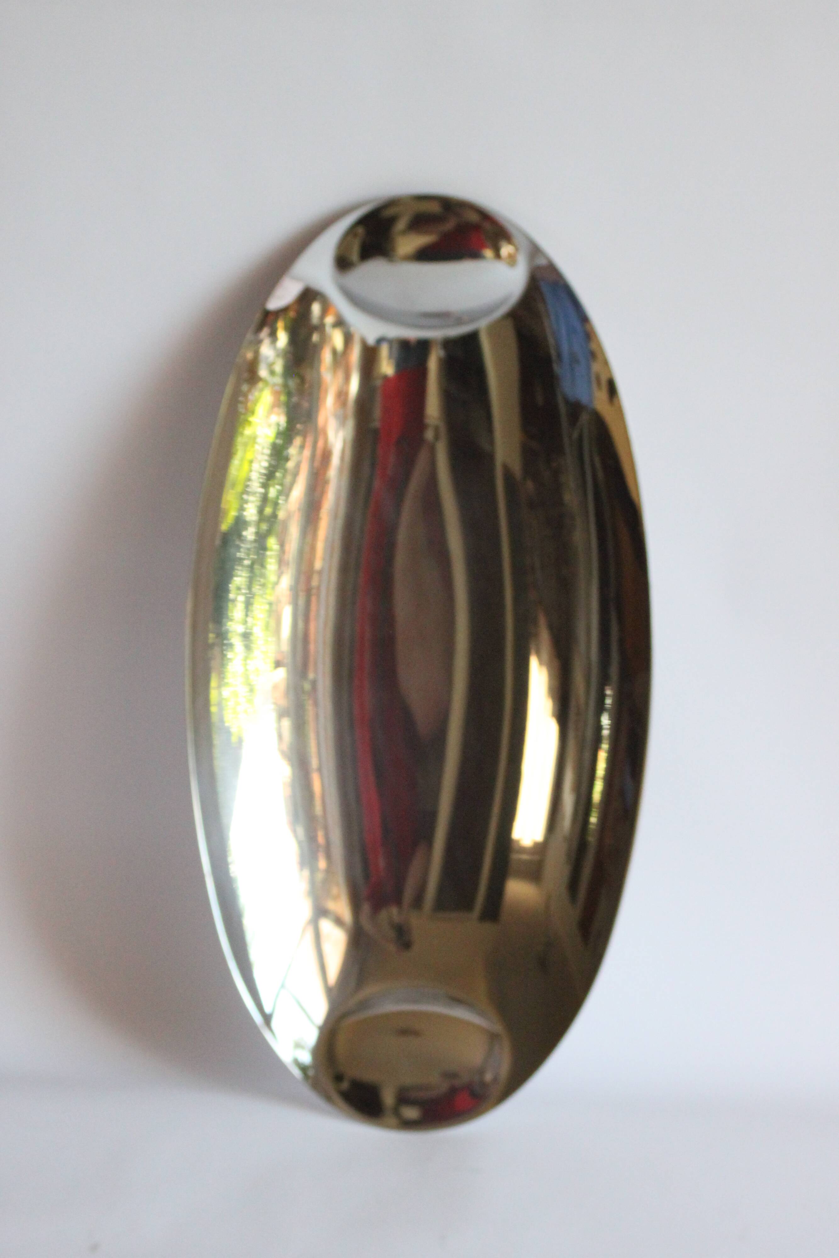 Modernist serving dish or tray by Lino Sabattini for Zani & Zani, Italy 1970s.