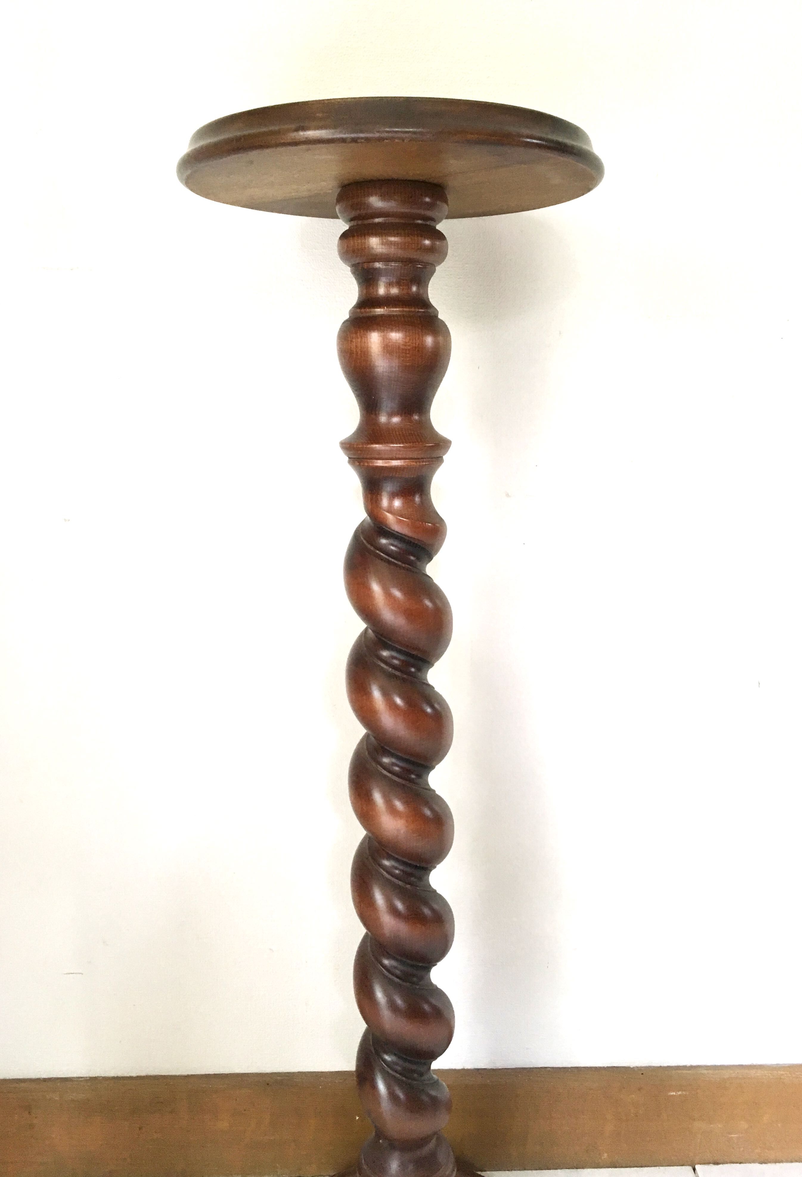 Side table in walnut turned 50s