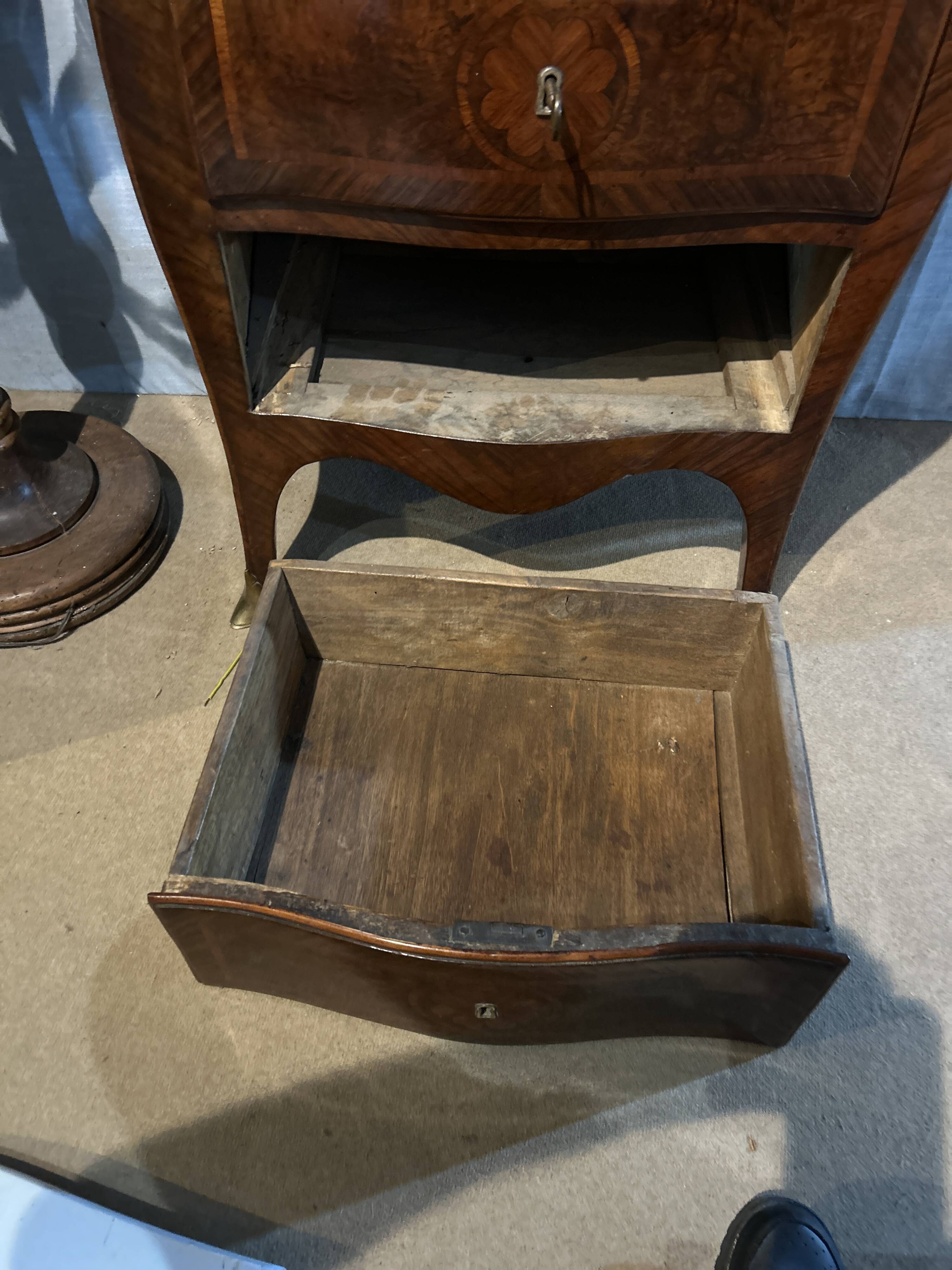 Louis XV marquetry commode, curved.