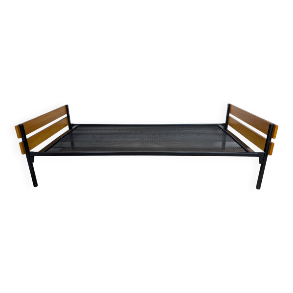 Lit day bed 60'