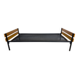 60' day bed