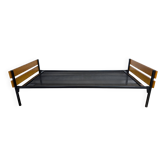 60' day bed