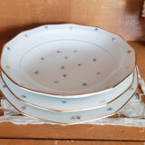 3 plats ronds en porcelaine fleurie et or