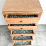 Oak chest of drawers with 5 drawers