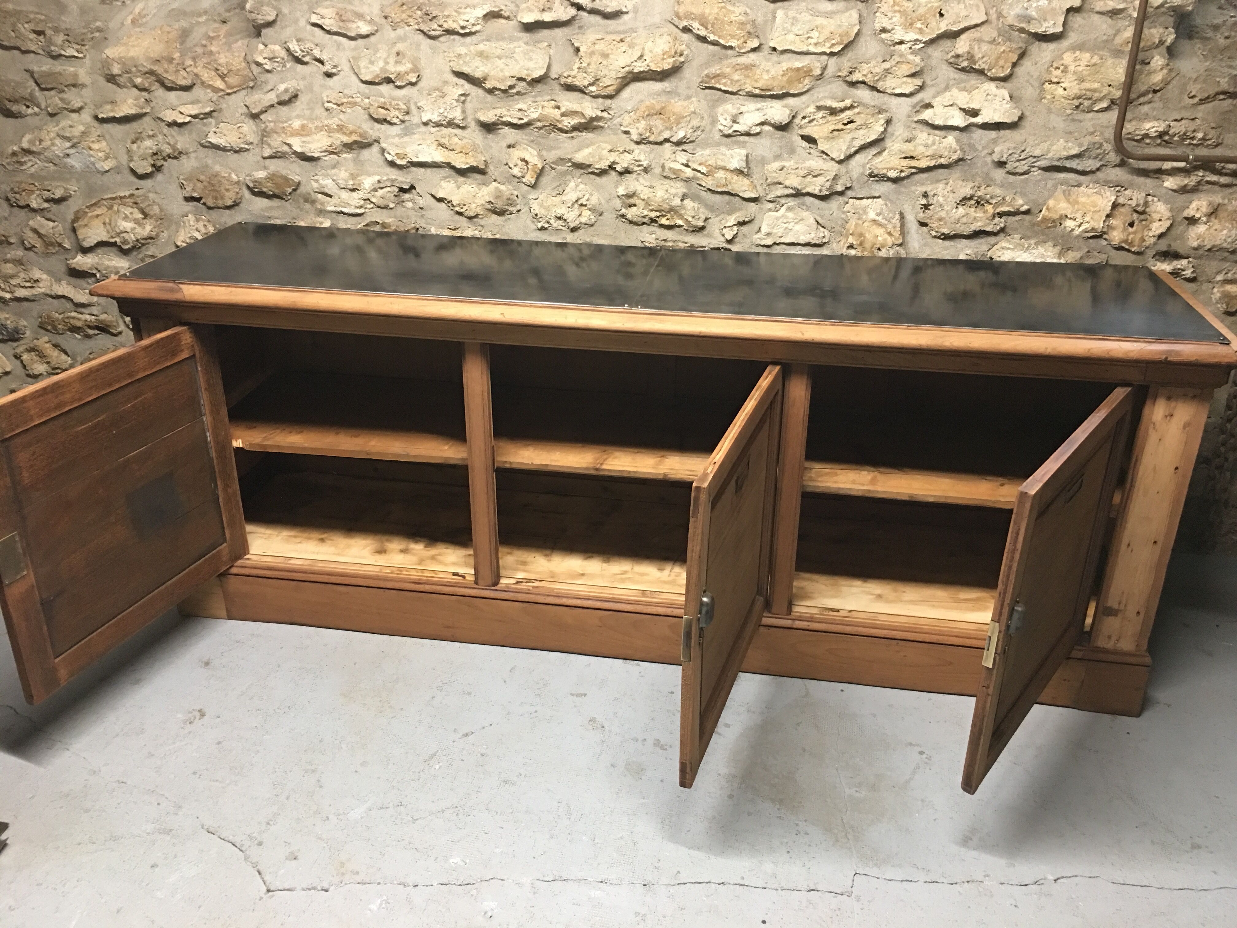 Meuble de métier de mercerie