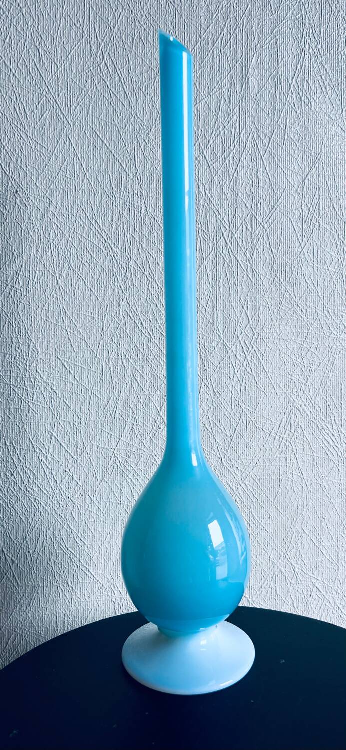 Vintage blue opaline soliflore