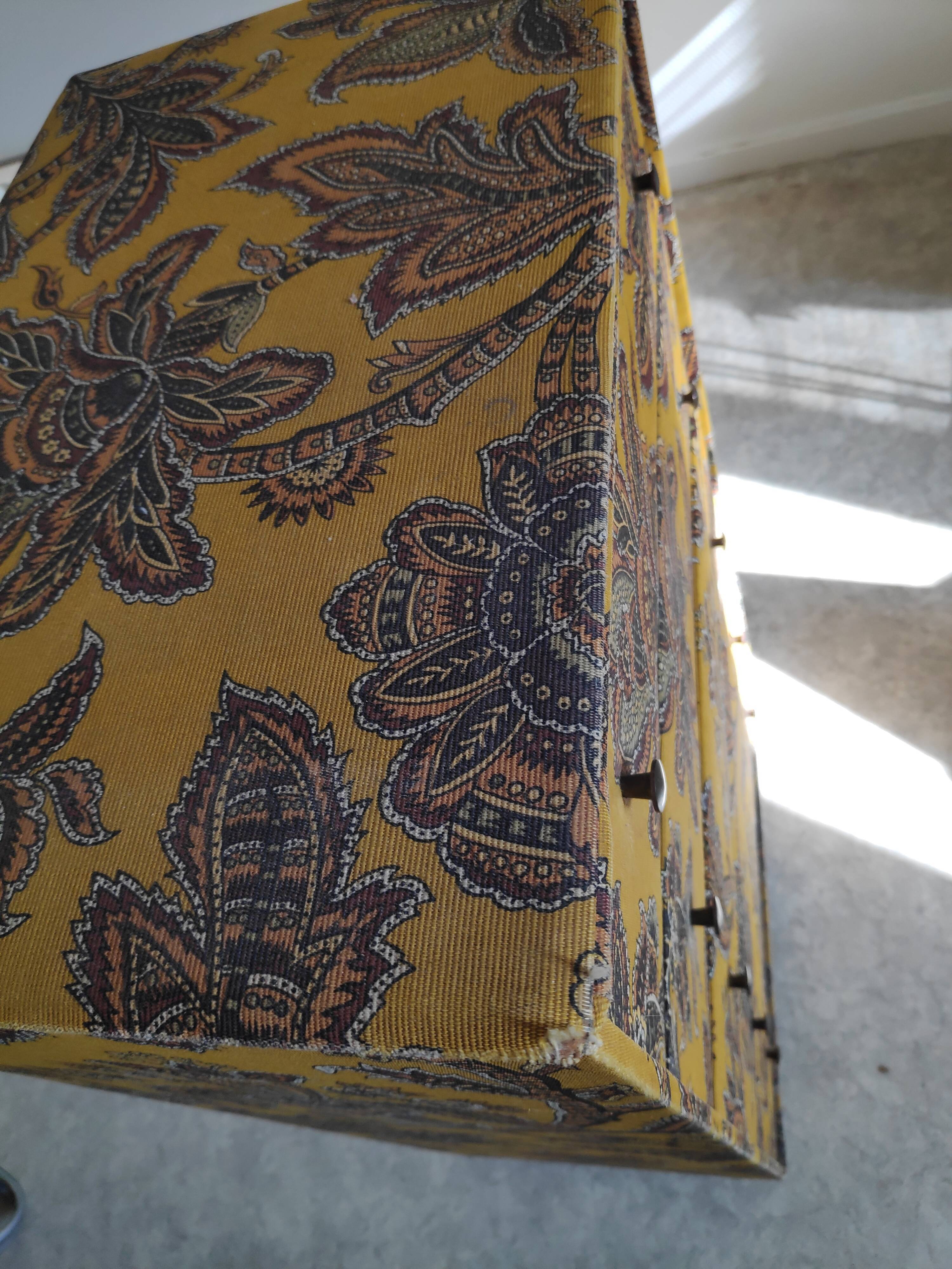 Meuble tissu vintage 5 tiroirs entièrement doublés tissu et papier