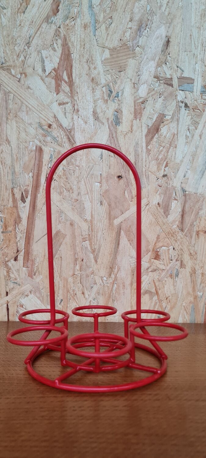 Vintage bistro egg display