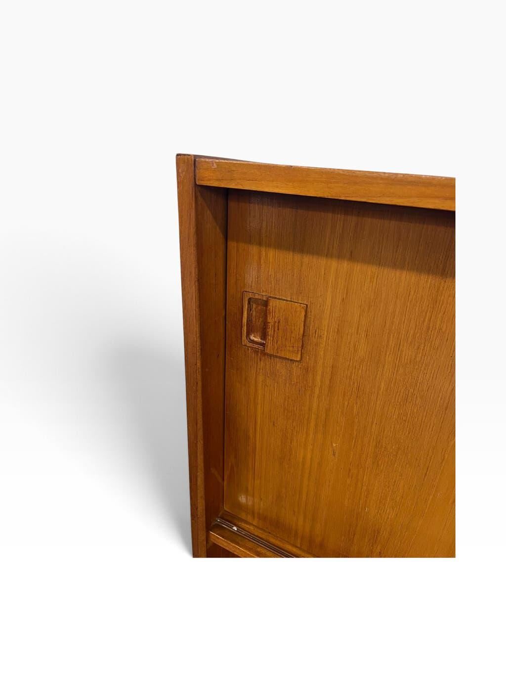 Vintage wooden bar/buffet furniture