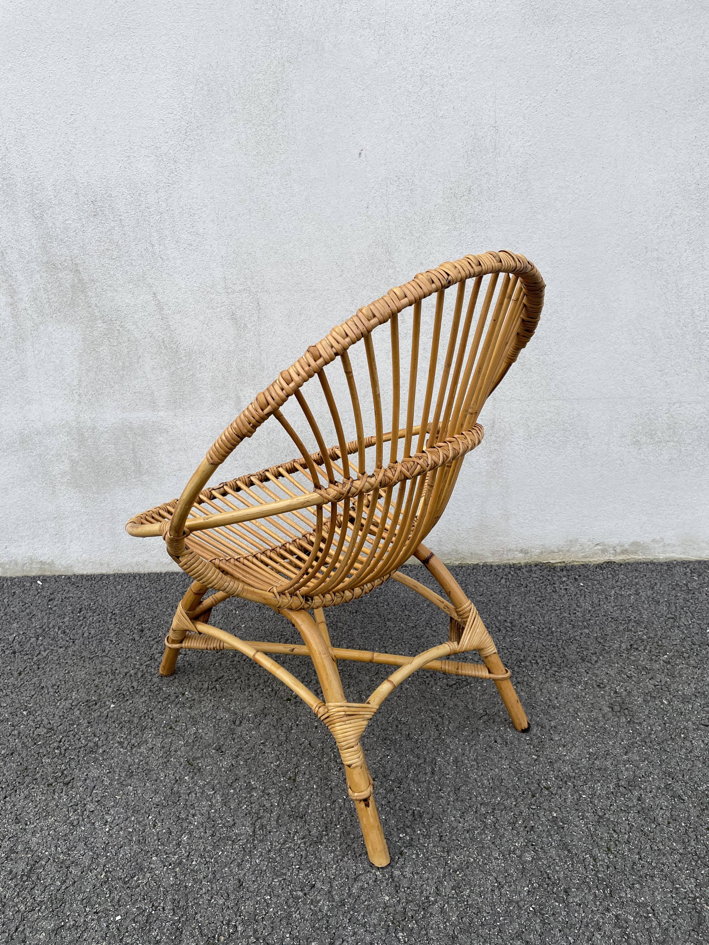Rattan basket chair
