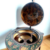 Vintage world map bar