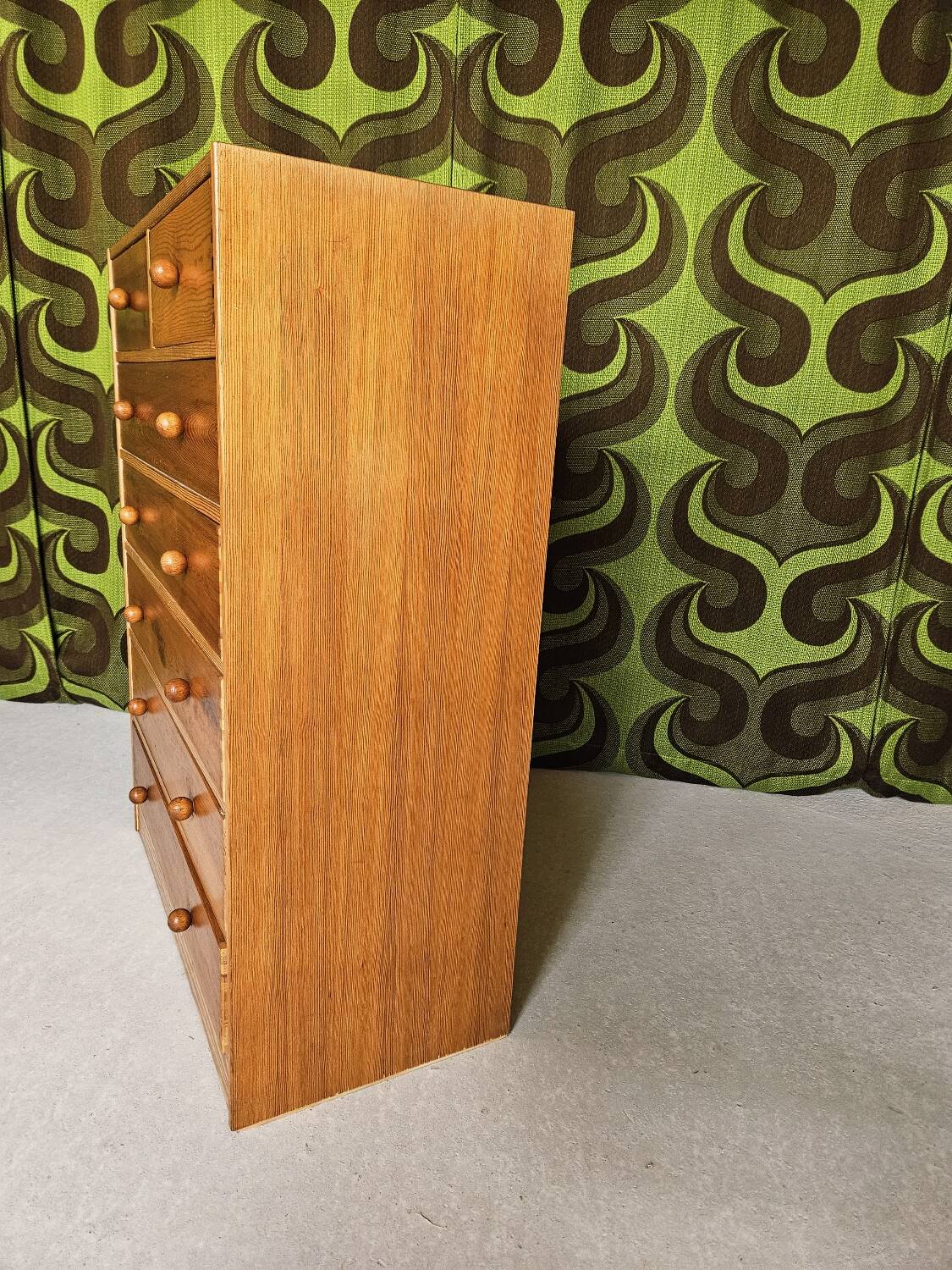 Vintage pine chest of drawers 1980