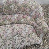 Vintage toad bench sofa with flowers