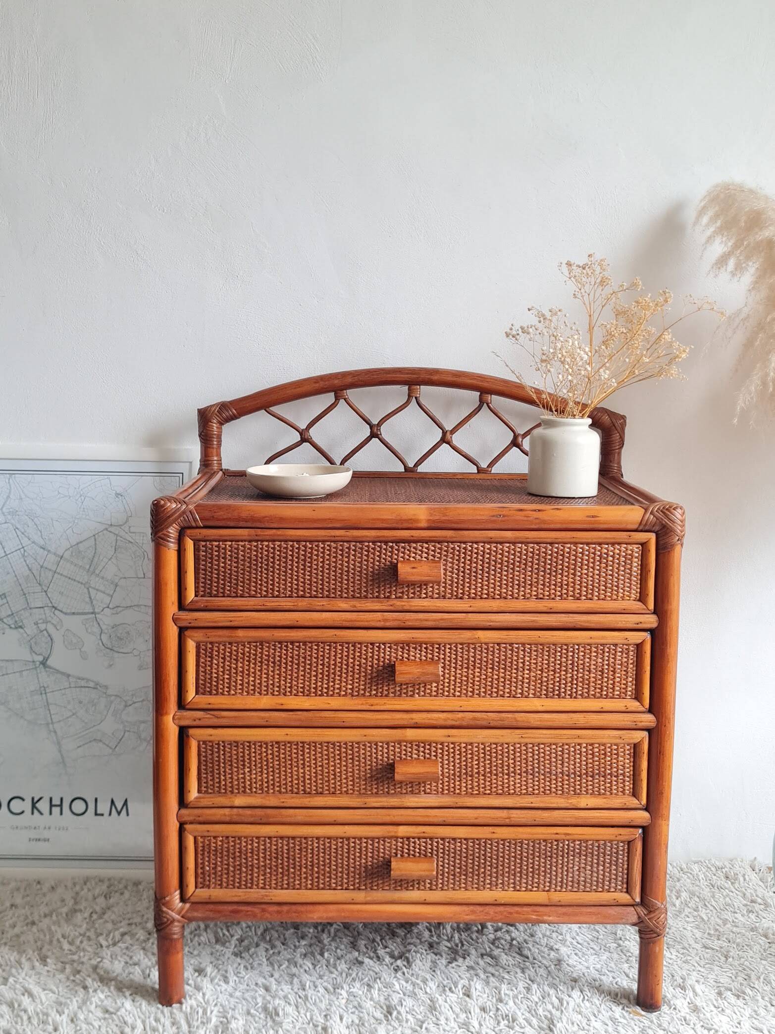 Rattan chest of drawers from the 1970s.