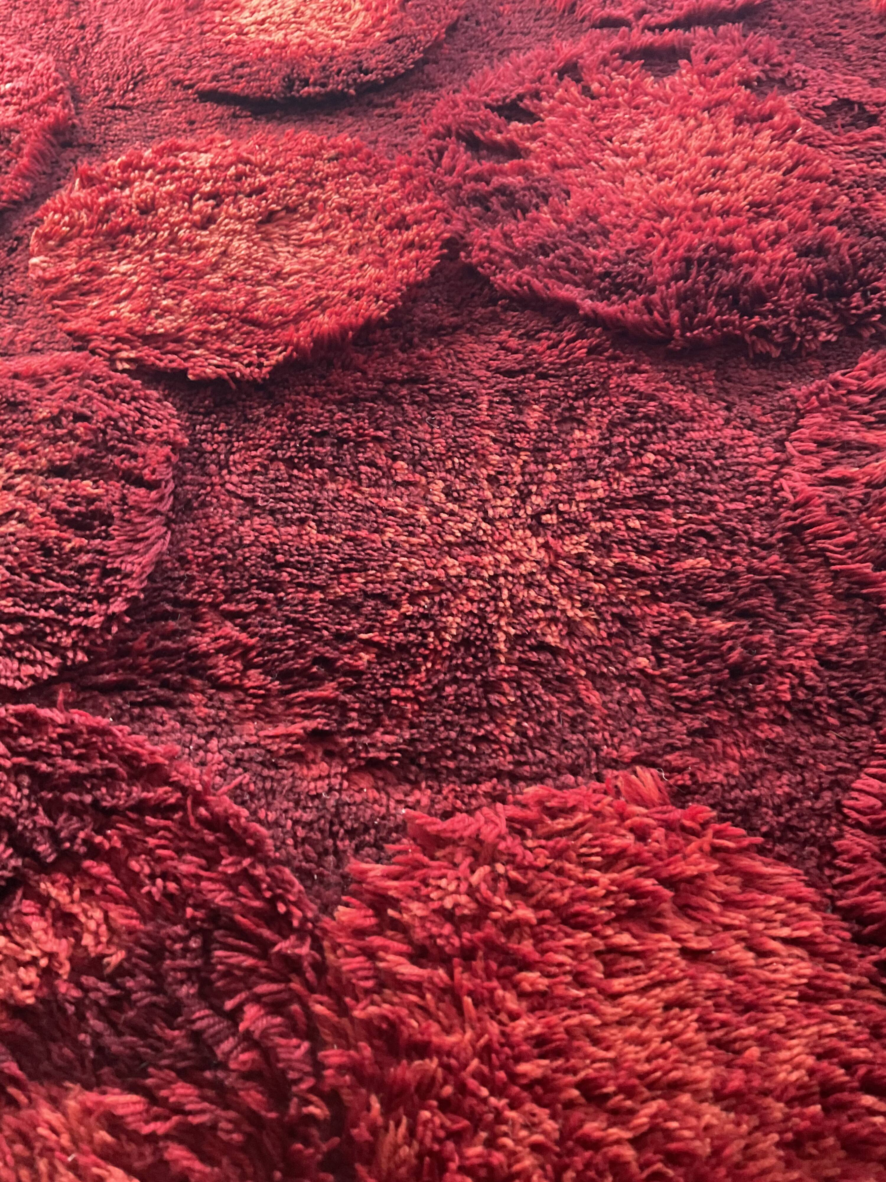 Round carpet 200cm from the 70s
