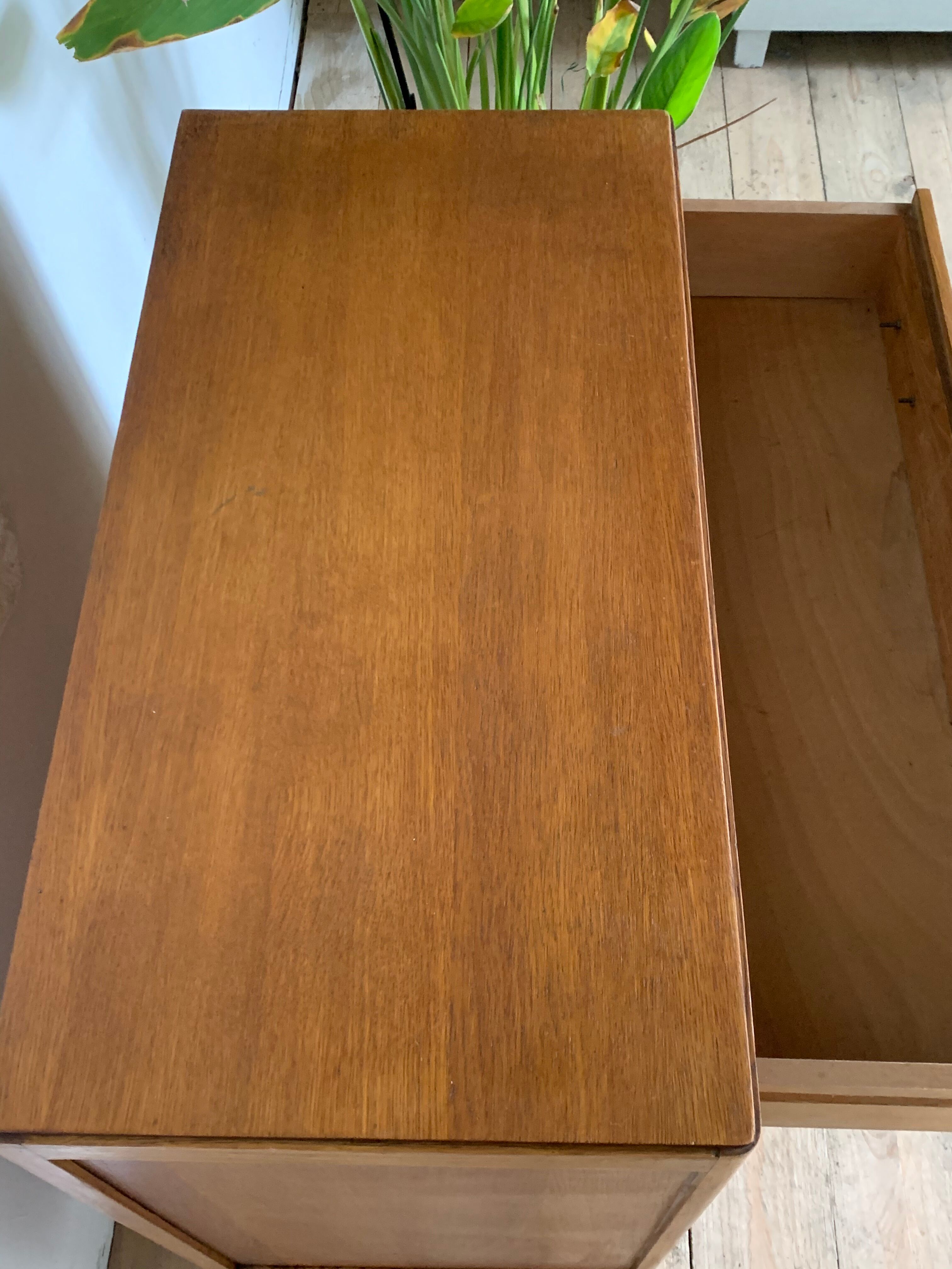 Vintage dresser in oak foot compass