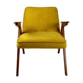 Fauteuil de Juzef Chierowski en jaune or, années 1970
