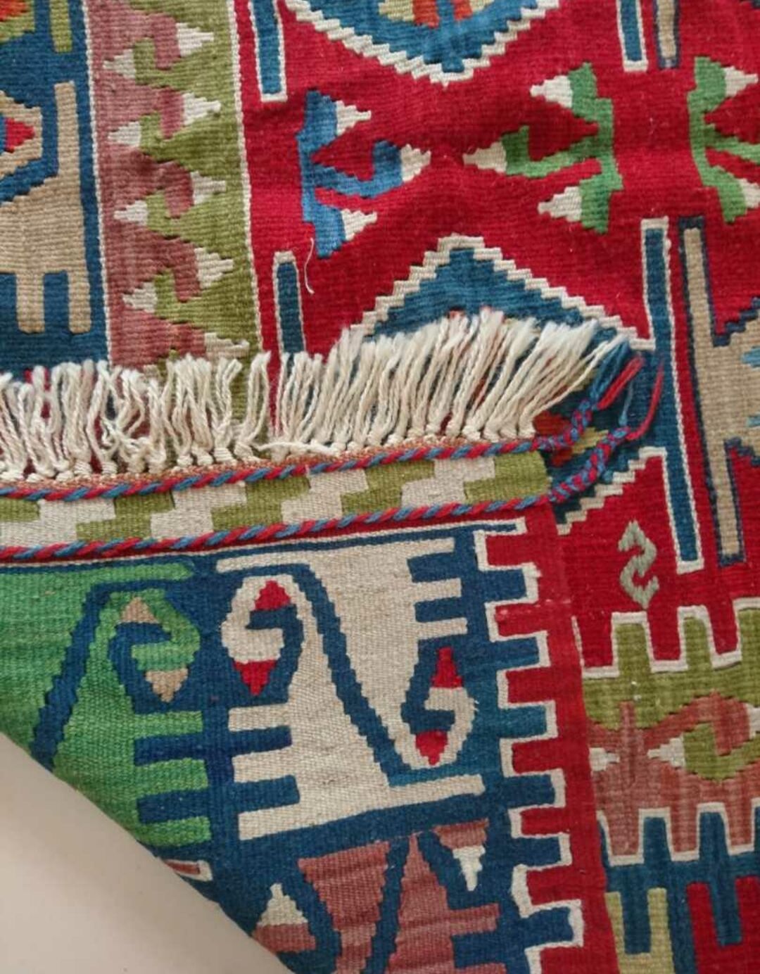 Turkish Kilim carpet , woven by hand in pure wool, 200x125cm