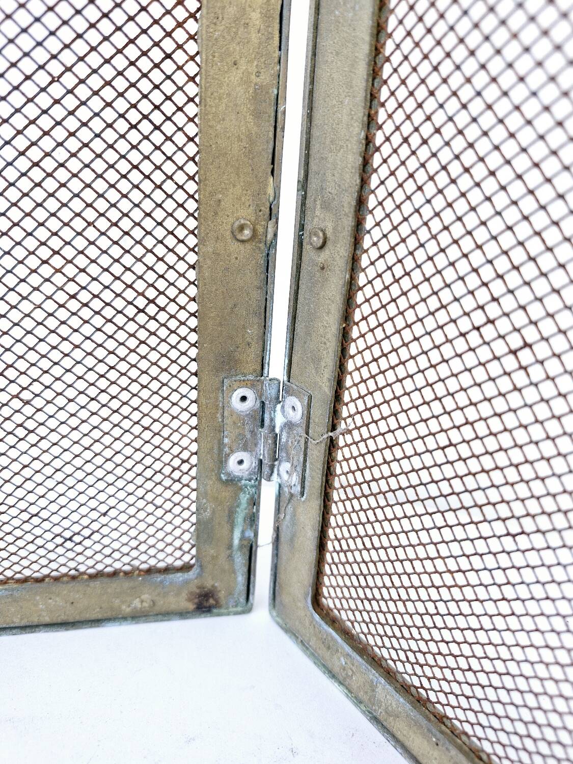 Old brass fire screen 75x38cm fireplace protection screen