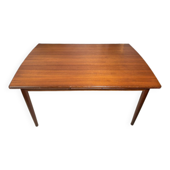 Grande table (6 à 10 personnes) 140 -> 245cm de designer extensible pour salle à manger, vintage, de la fin de années 60 par Johannes Andersen pour l'éditeur Samcom