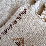 Vintage moroccan rug berber handmade 74cm x 136cm 1970s