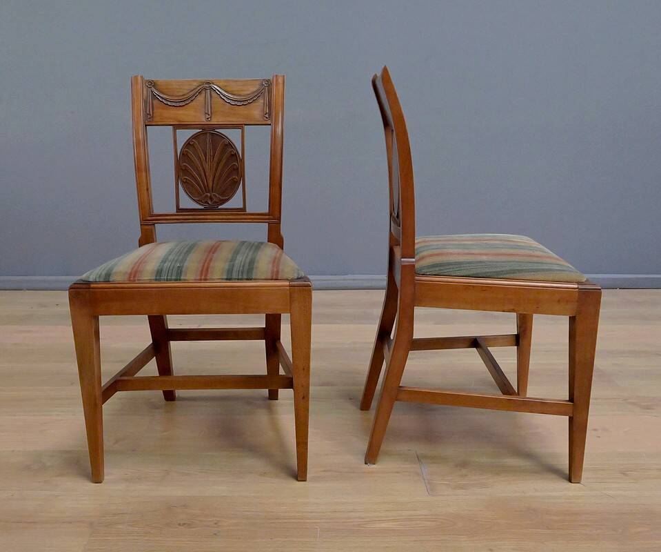 Set of 12 Provençal Chairs in Cherry Wood – Mid 20th Century