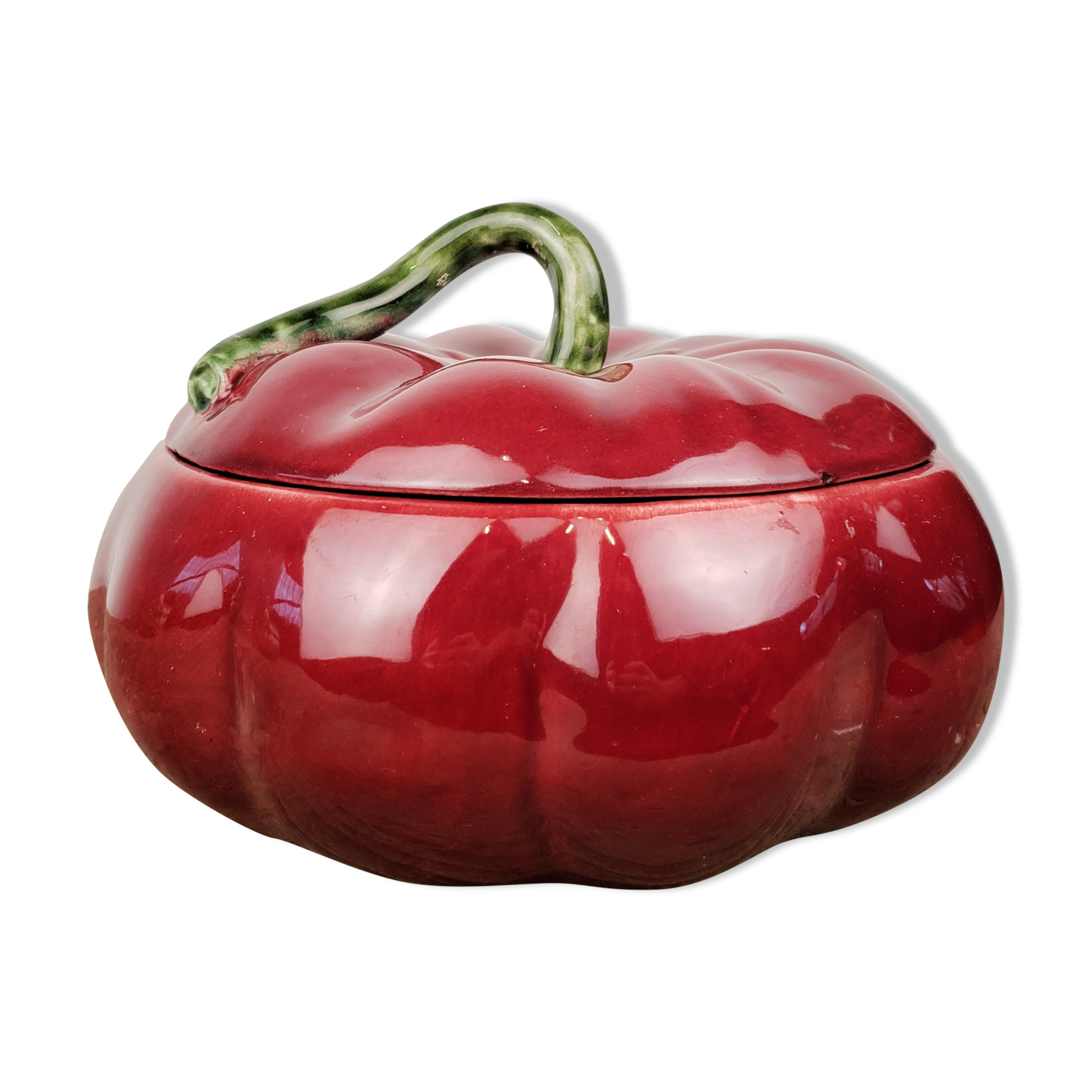 Large pot in ceramic slurry red tomato