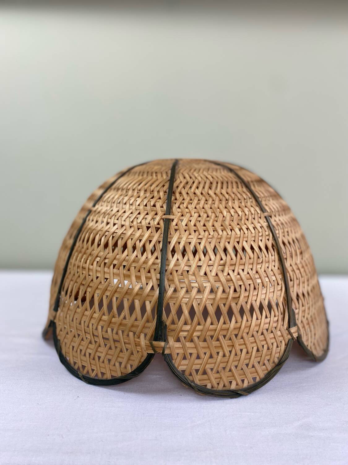 Suspension tulipe tressée