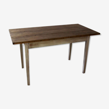 Beautiful skated farm table