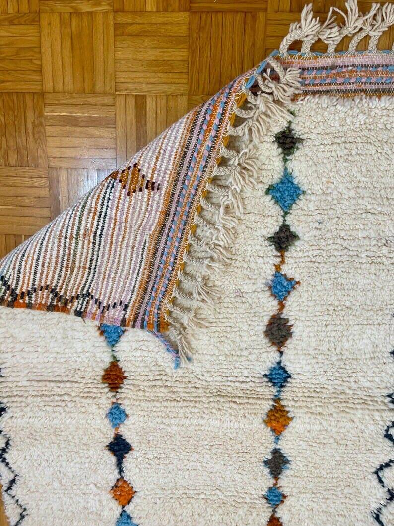 Traditional handmade wool rug size 150 x 250 cm